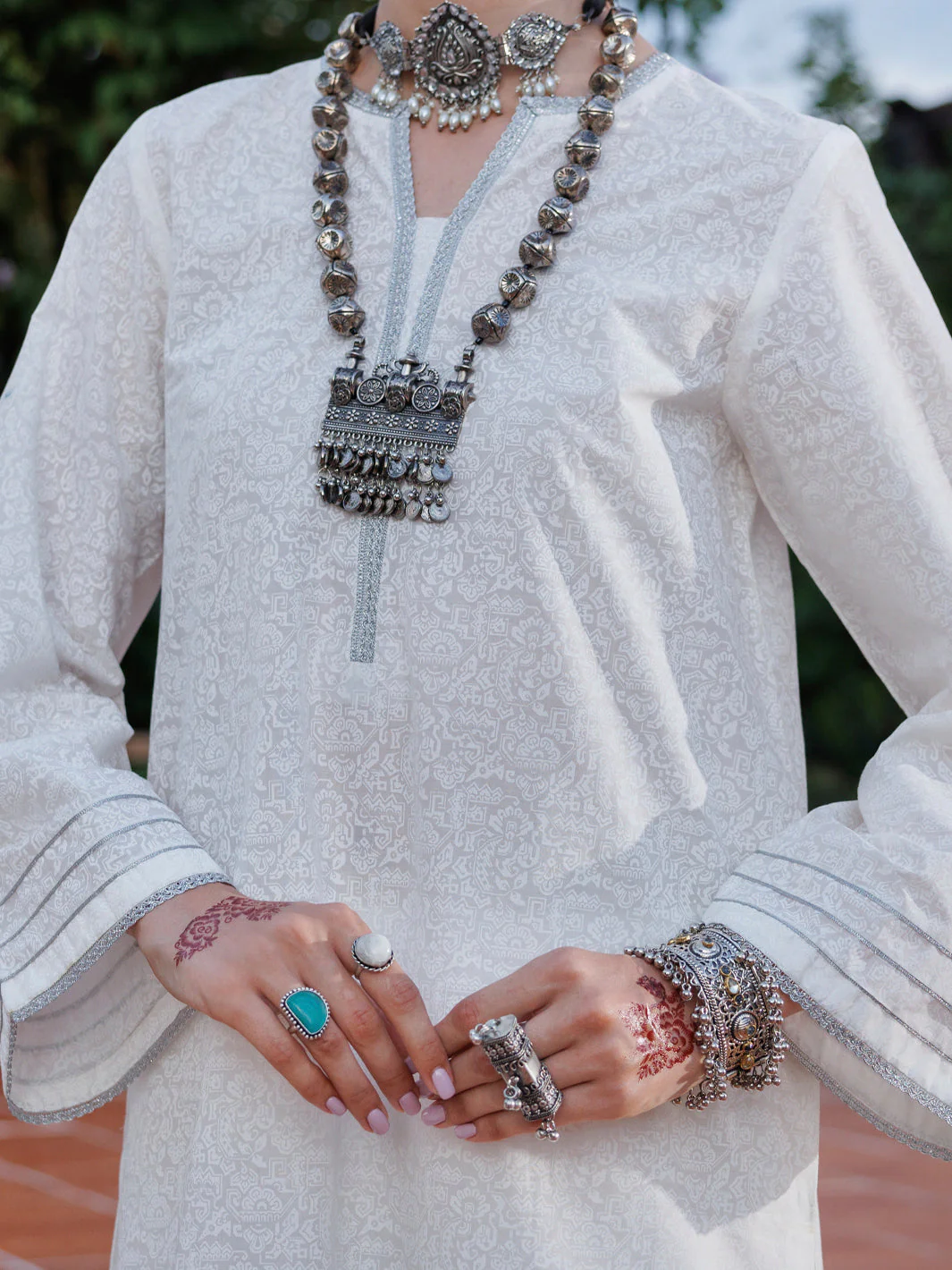 WHITE LAWN KURTI | AL-LK-1030/FB-1030A - Image 4