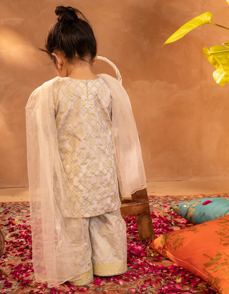 GREEN SILK 3PC STITCHED | JGK-S-JIF-25-1703 FB/IRIS-03 - Image 2