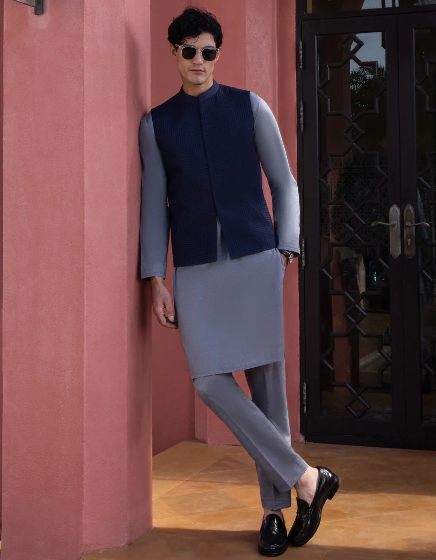 NAVY BLUE BLENDED WAISTCOAT | JJVC-US-27456/S22/JJ7377-FL