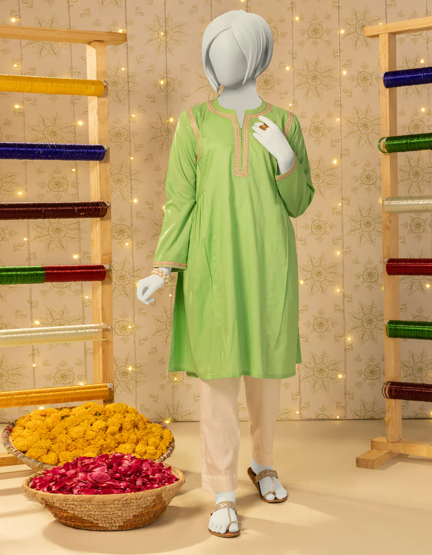 GREEN LAWN KURTI | JYGK-S-JTS-25-4048 FB/MUQAISH-03